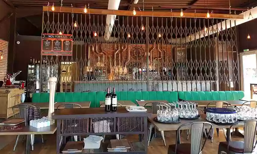 Le restaurant - Tic Toque Bistro - restaurant AIGUEPERSE - manger a AIGUEPERSE